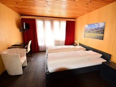 Kreuz Szálloda Adelboden